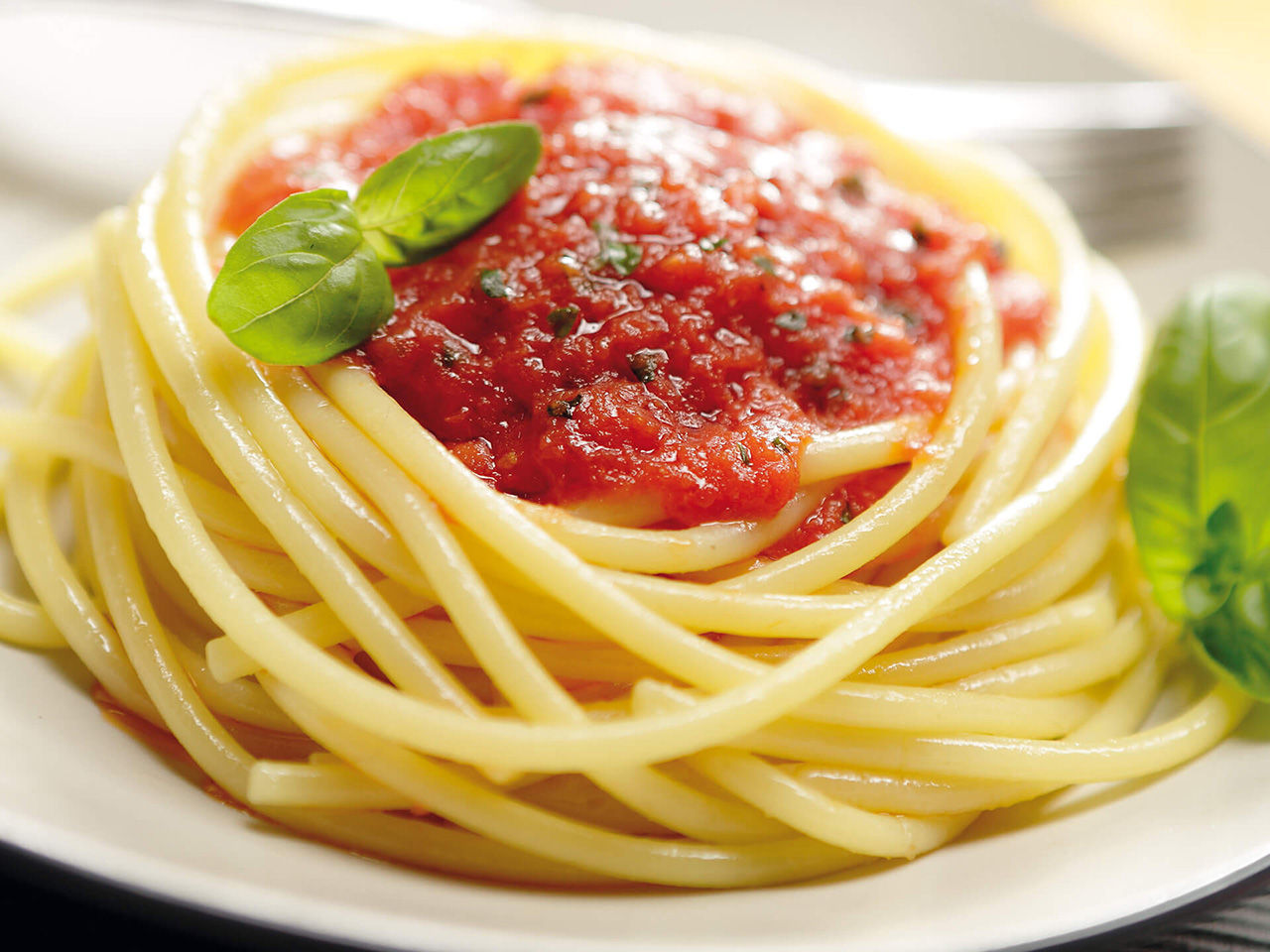 Spaghetti à la sauce tomate et au basilic